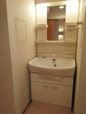  サニーサイド　ハウス　森Ｃ