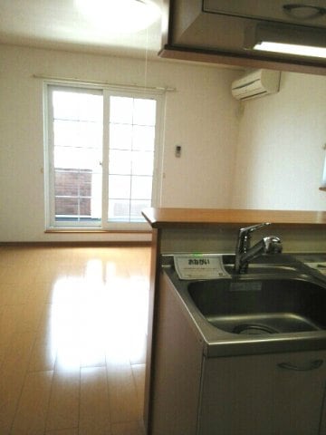  サニーサイド　ハウス　森Ｃ