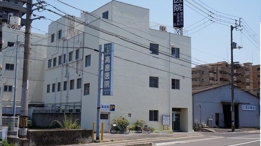 高畠医院さんまで50m サンテクラージュ木太町Ｂ