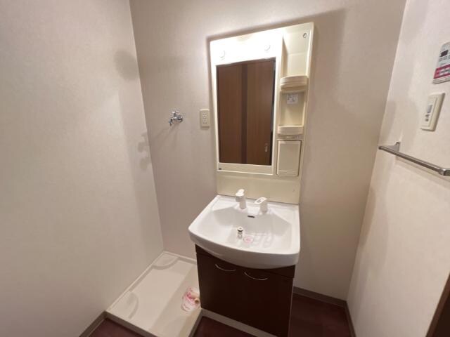 洗髪洗面化粧台 ヴァンルージュ