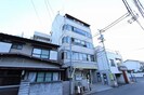 真鍋ハイツの外観