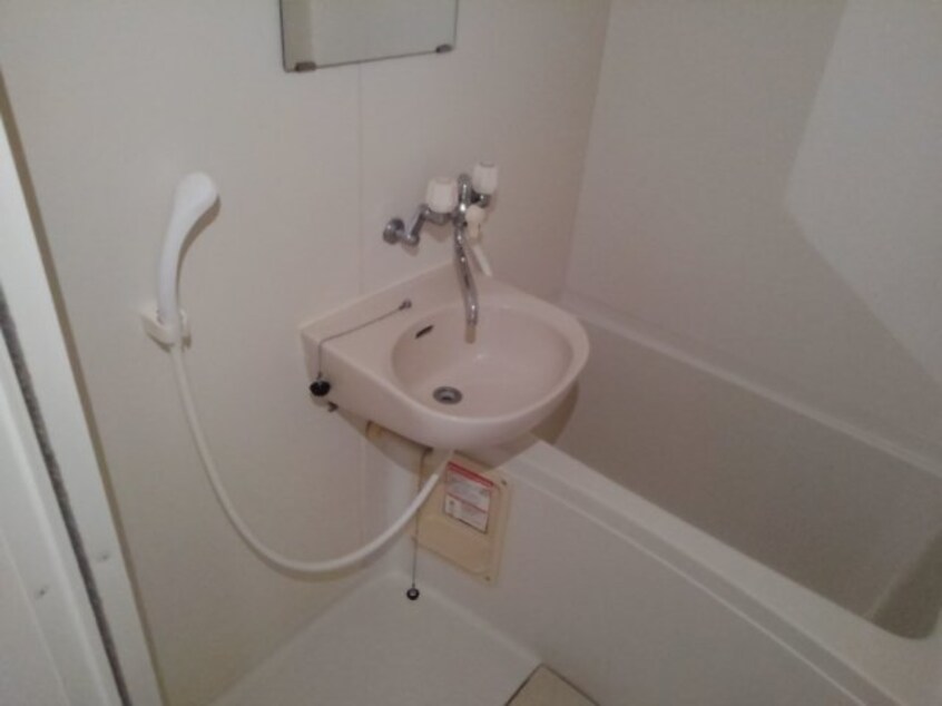  レオパレスラポール松福