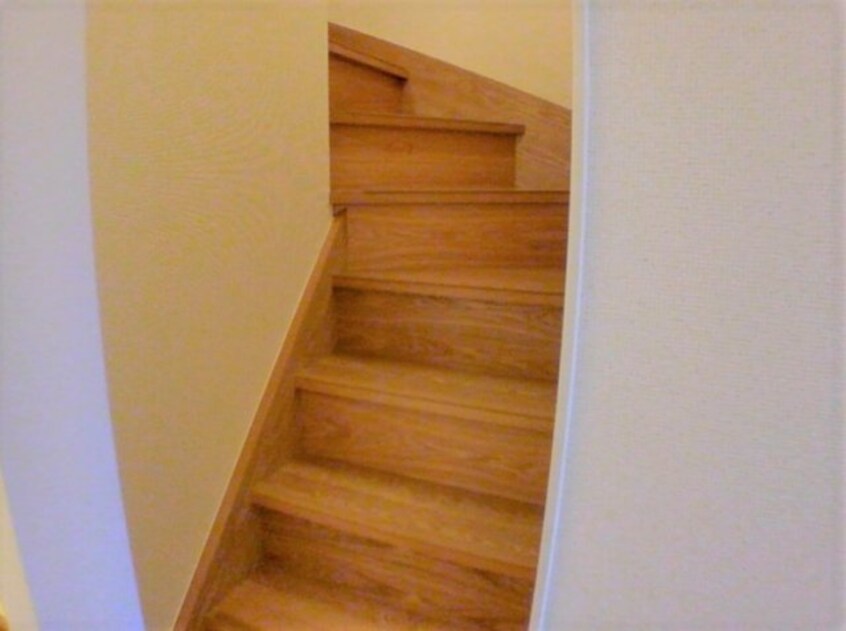  レオパレス東屋島