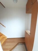 シンプルで使いやすい玄関です オーブリー真時Ｂ