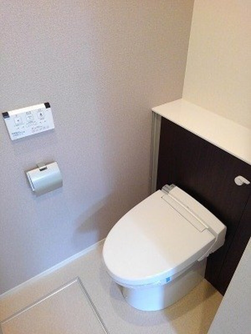  アーバン　スクエア