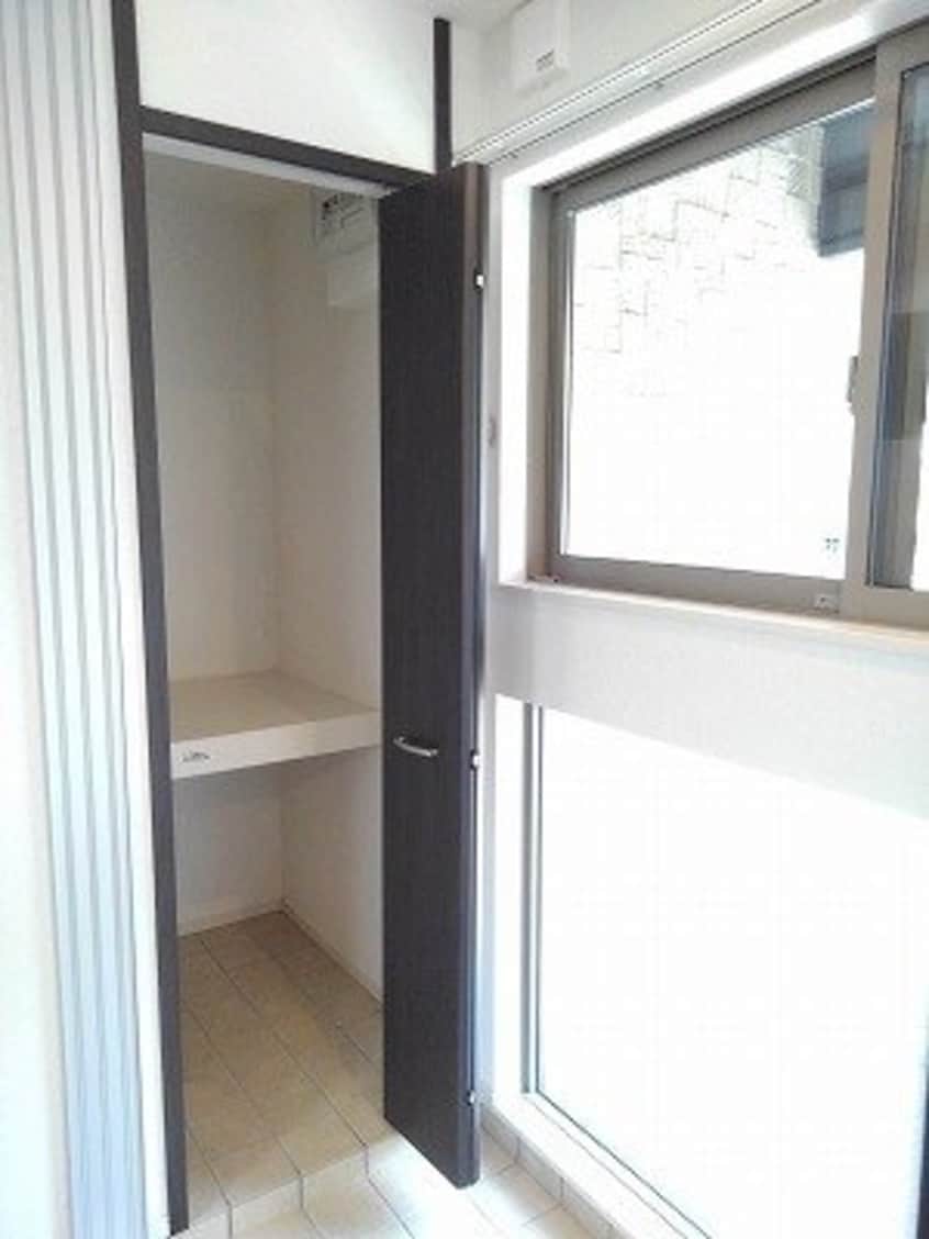  アーバン　スクエア