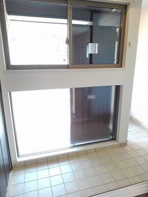  アーバン　スクエア