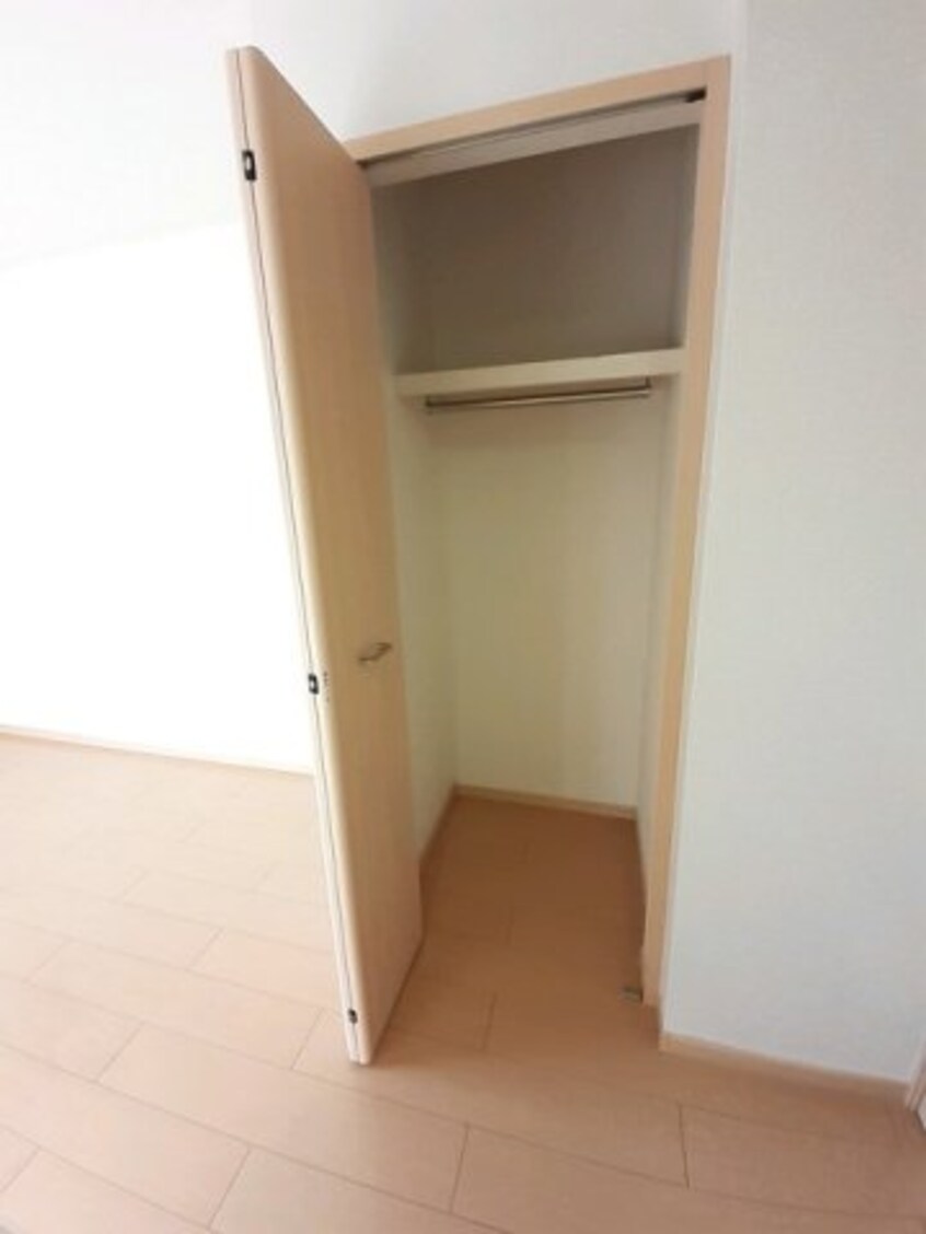  キャッツコート鶴市