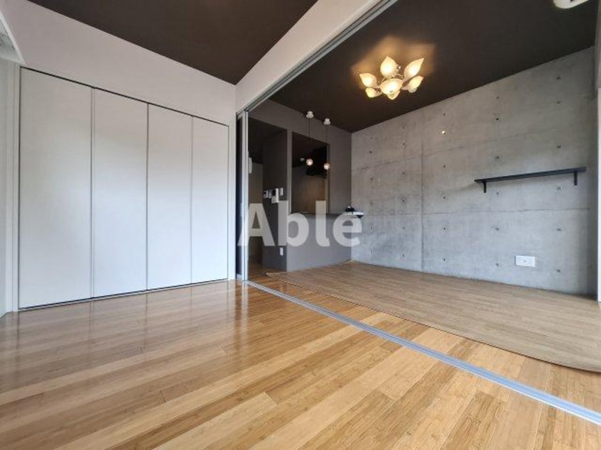  コリドール中央