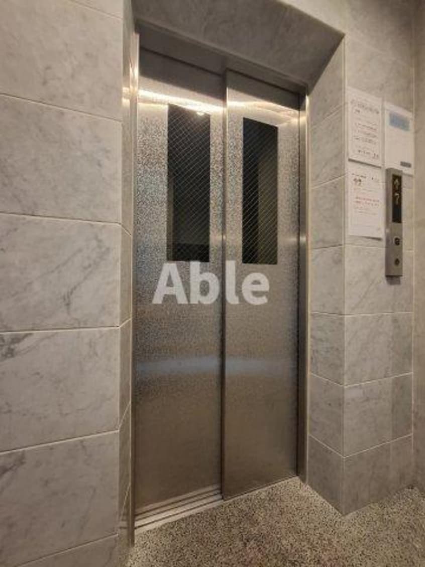  コリドール中央