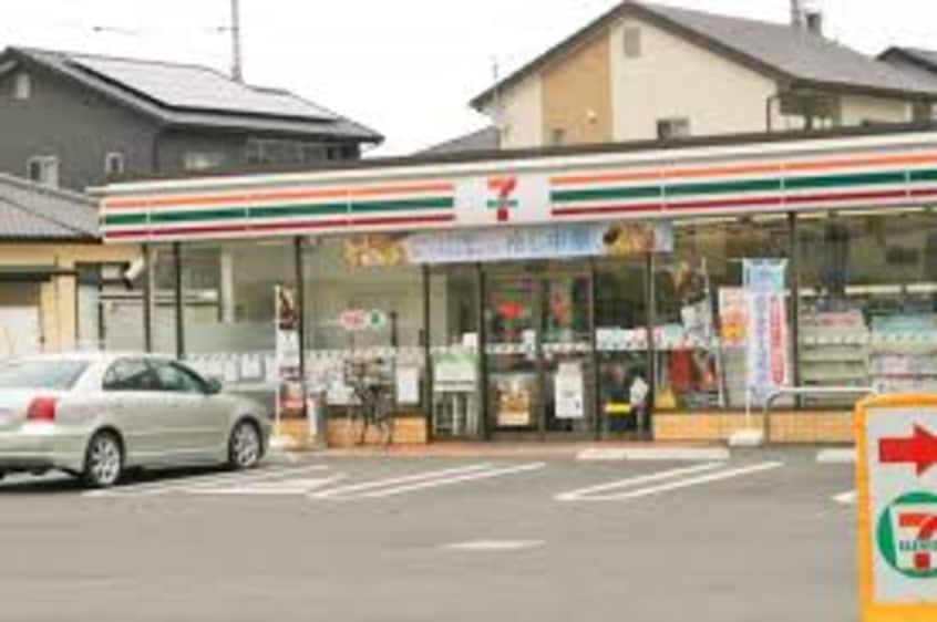 セブンイレブン 高松太田下町店(コンビニ)まで553m ソレアード太田　Ｂ