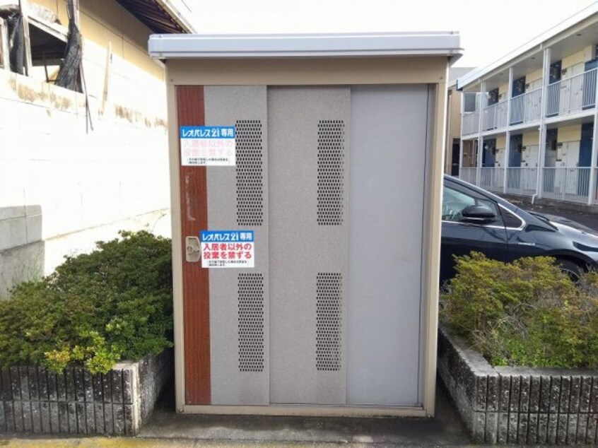  レオパレスウィスタリア坂出