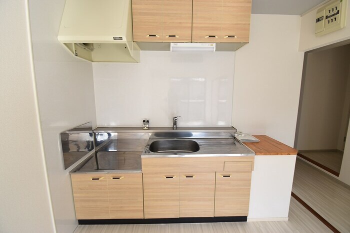  ハイツアベニール A棟