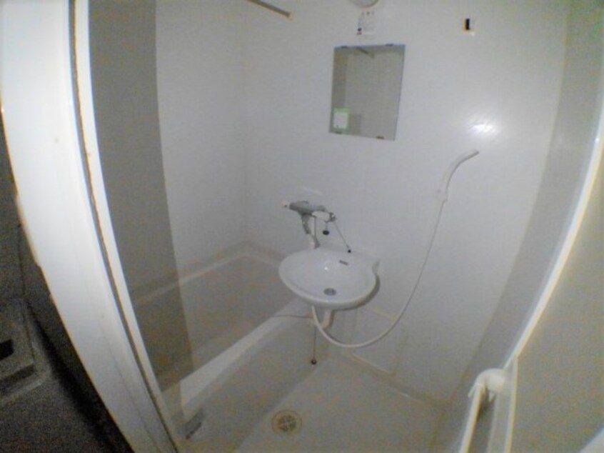  レオパレスレイクサイド平塚