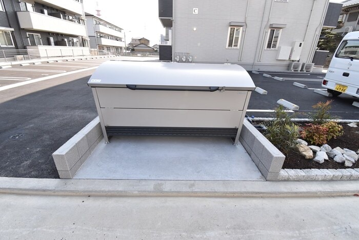  ユニヴェール C棟