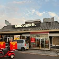 マクドナルド 高松サン・フラワー通り店(ファストフード)まで2011m ユニヴェール C棟