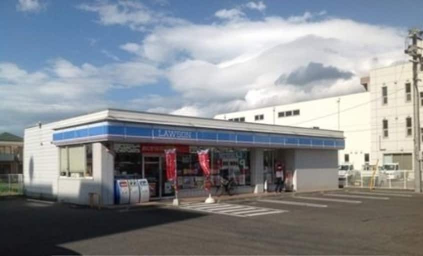 ローソン高松花ノ宮町店さんまで210m クラール花ノ宮