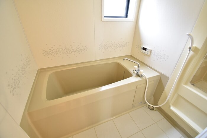  リビングタウン宇多津　A棟