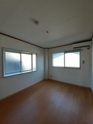  エルディム中原