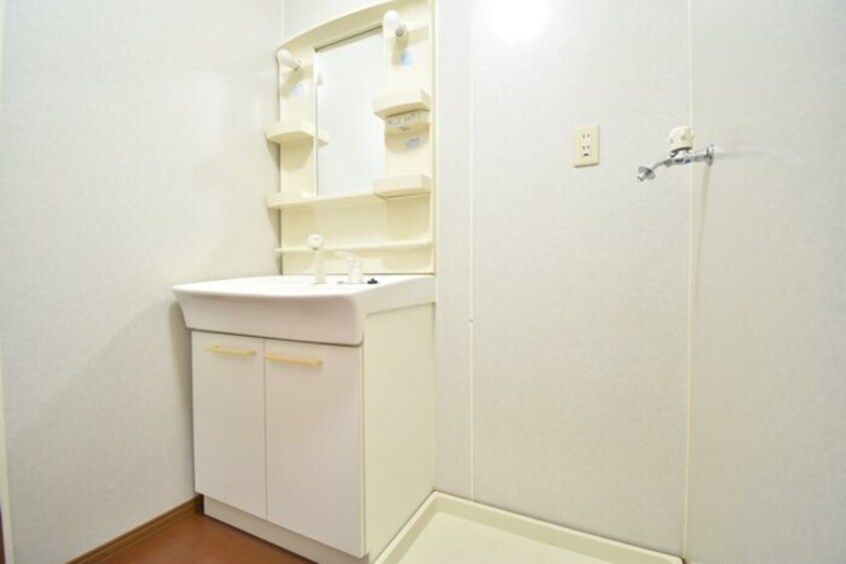  リビングタウン宇多津 B棟