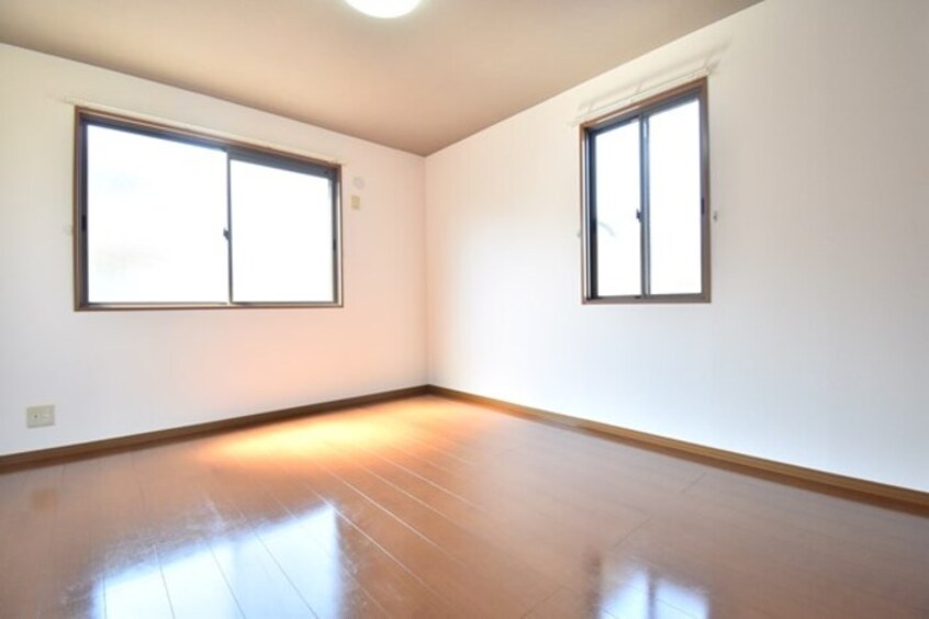  リビングタウン宇多津 B棟