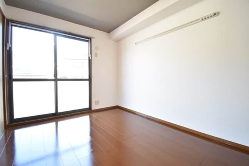  リビングタウン宇多津 B棟