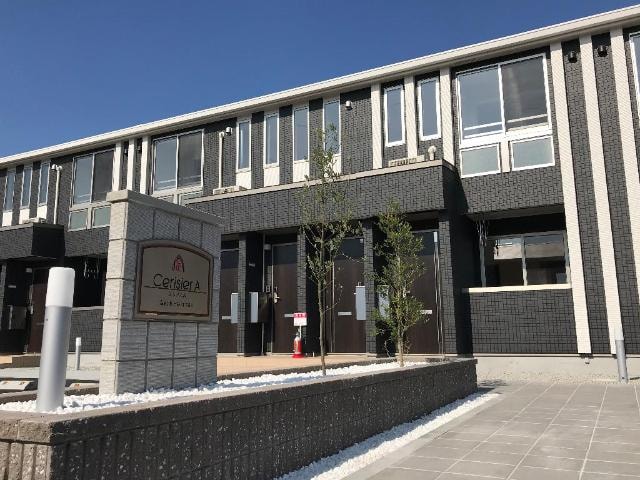 外観写真（昼） スリジエ　Ａ