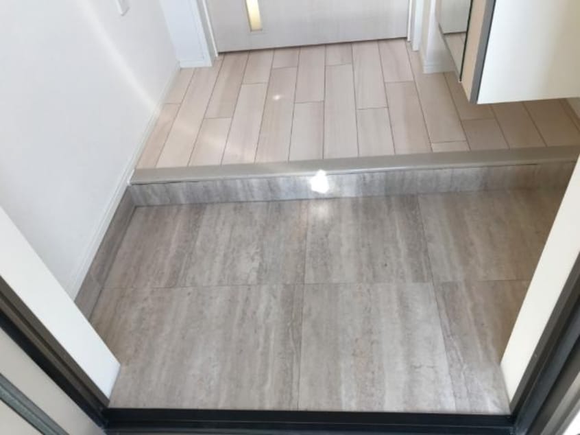 玄関 スリジエ　Ａ