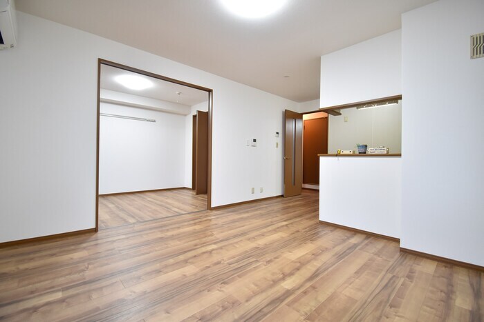  リビングタウン宇多津東　B棟