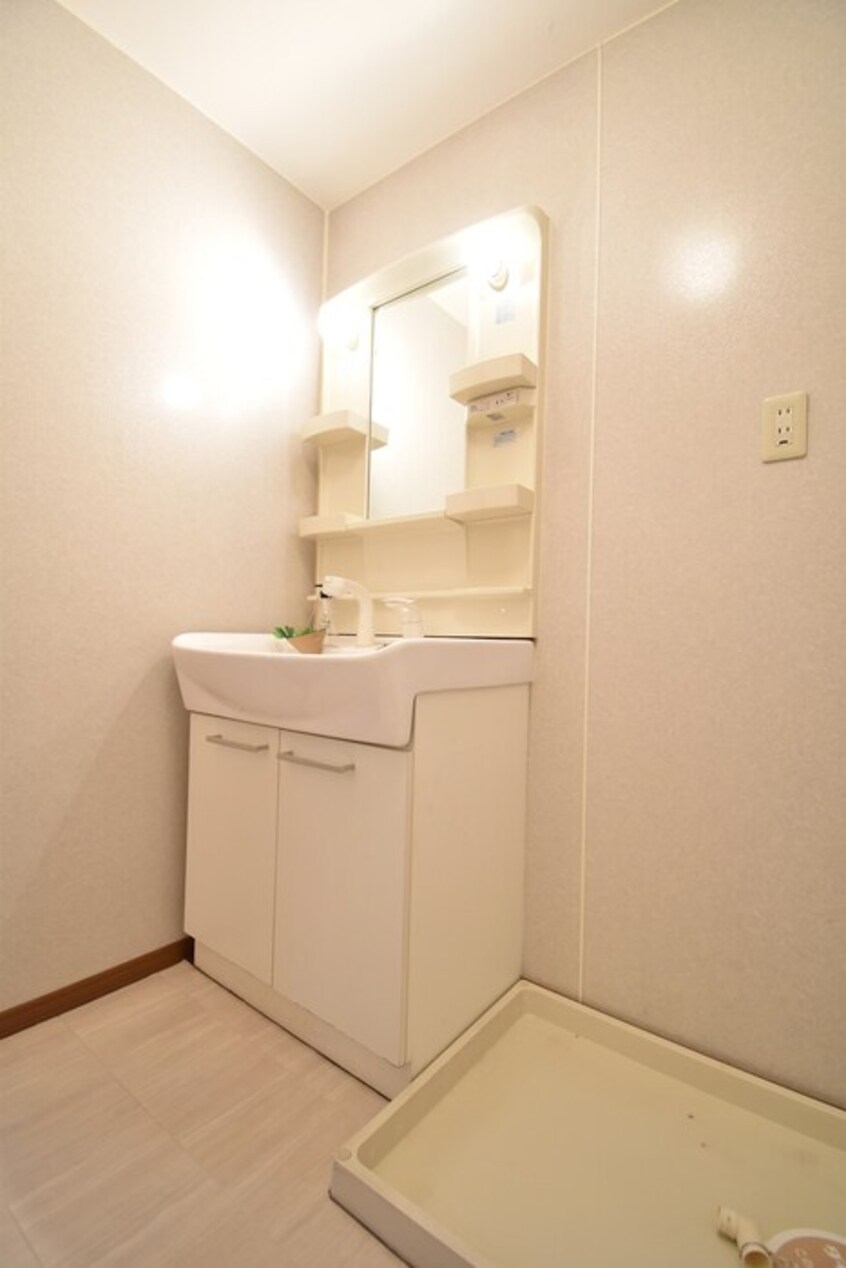  リビングタウン宇多津東　B棟