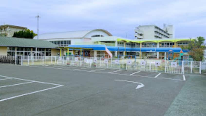 坂出市立坂出中央幼稚園(幼稚園/保育園)まで381m メゾンF-1