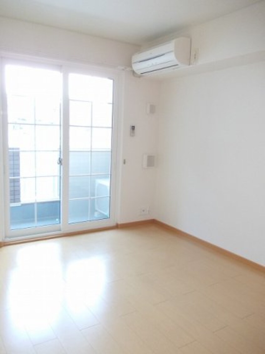 ゆったりとした居間です メゾン　アクティブ　Ｂ