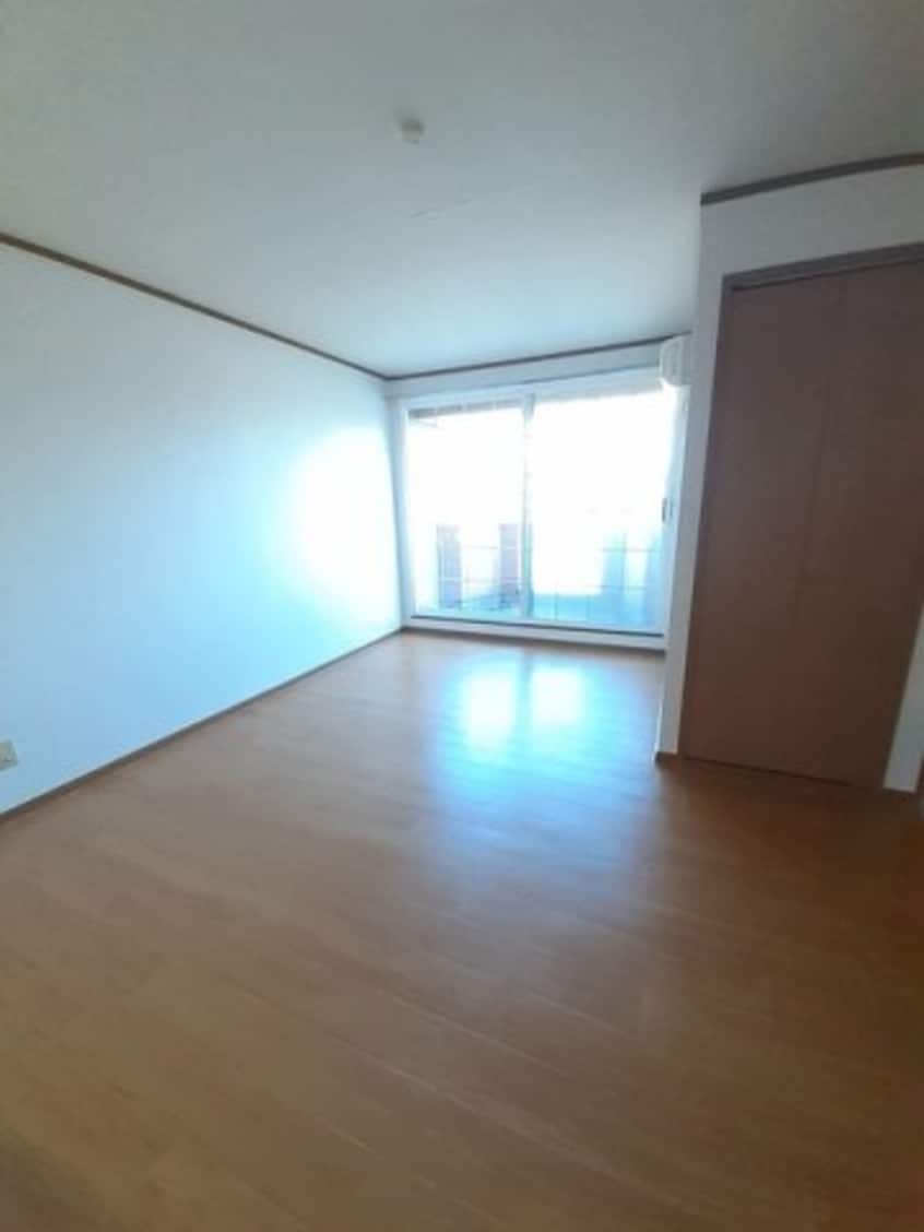 おしゃれな居間です コーポリバーサイド　Ａ