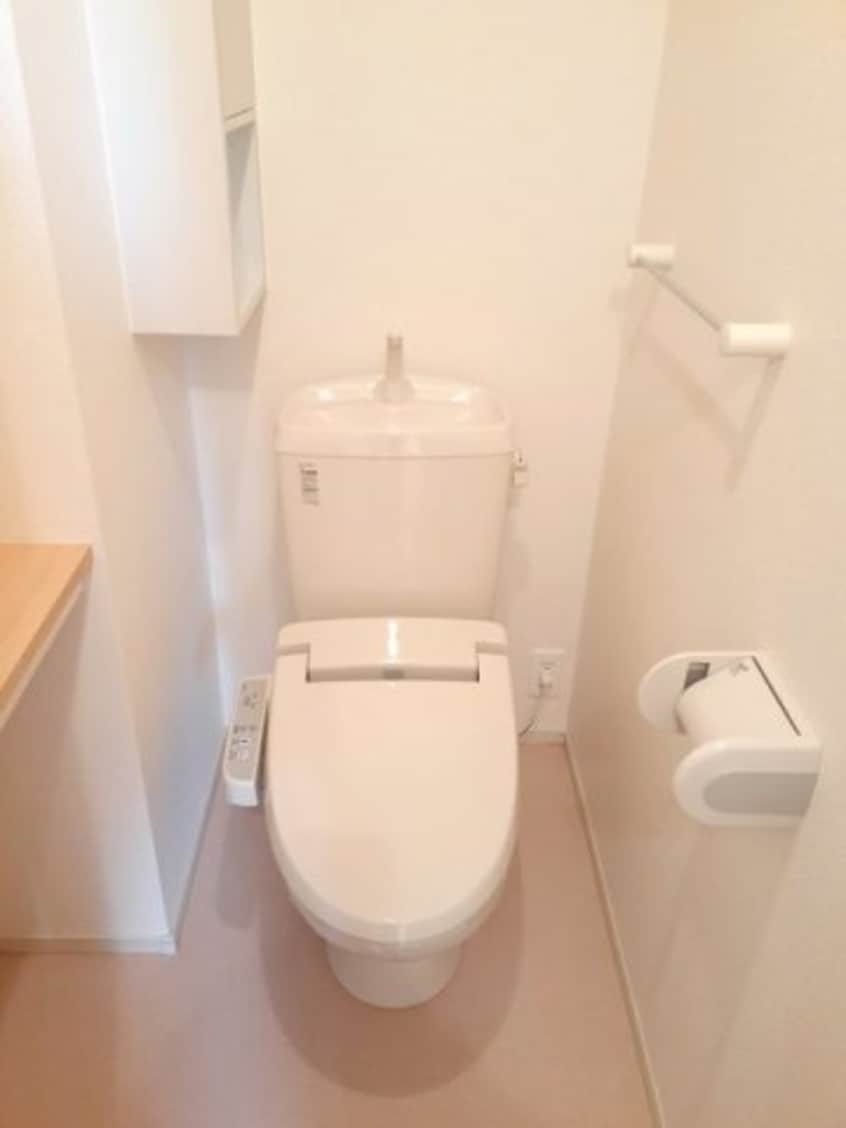 シンプルで使いやすいトイレです 薔薇Ⅱ