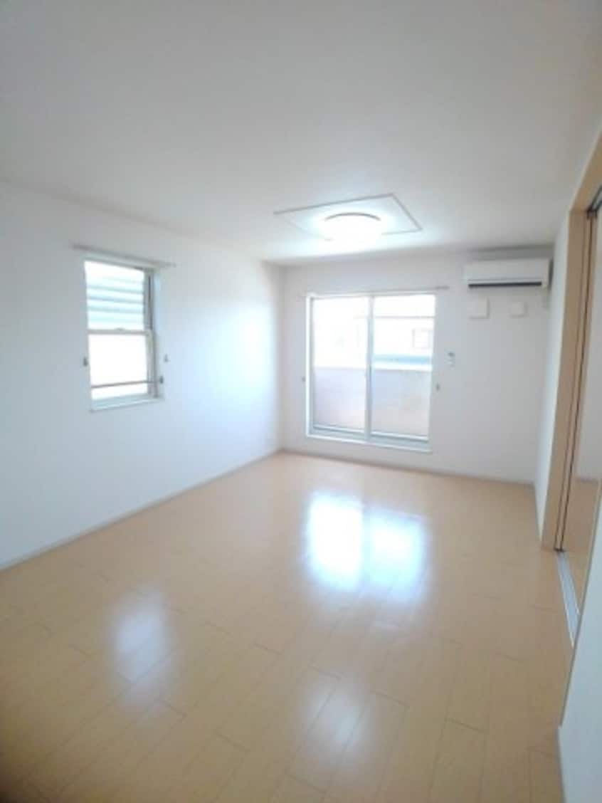 使いやすいリビングです グリーンヒルズＣ