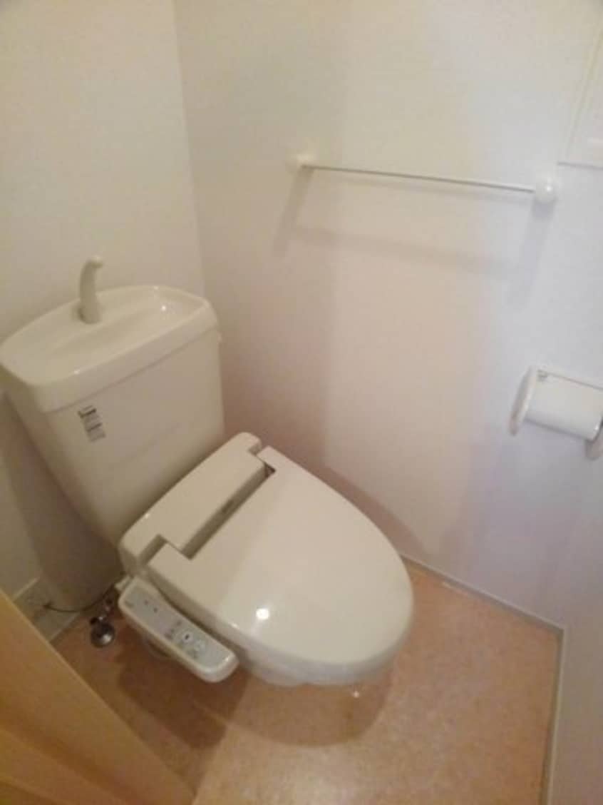 シンプルで使いやすいトイレです グリーンヒルズＣ