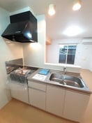 コンパクトなキッチンで掃除もラクラク カーサ・エスベランサ