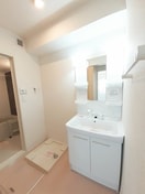 ゆったりとスペースのある洗面所 パティオⅢ