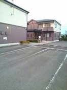 駐車スペースもあります コートヤード　Ｂ