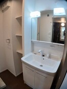 スペースが確保できる洗面所です アクティ・コルザ　Ａ