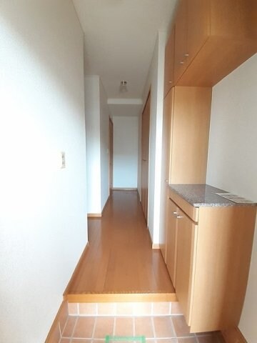 ゆったりとした玄関です ビサンレジデンスⅡ