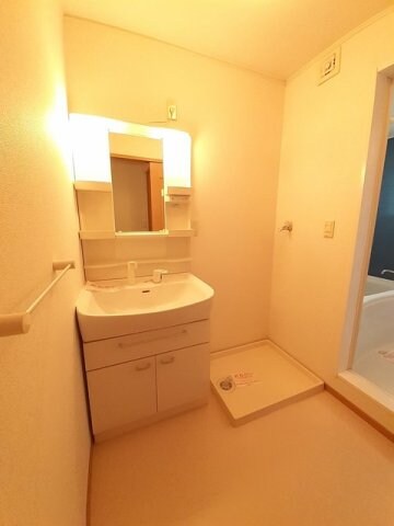 コンパクトで使いやすい洗面所 ビサンレジデンスⅡ