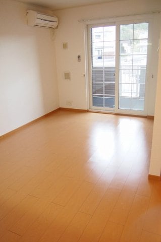 ゆったり過ごせるリビングです メゾン　アクティブ　Ａ