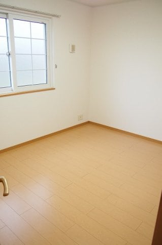 明るい色調の室内です メゾン　アクティブ　Ａ