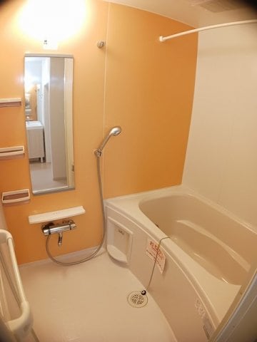 日々の暮らしに欠かせないお風呂です オアシス今津Ａ