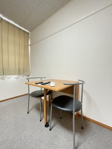  レオパレスニュー屋島