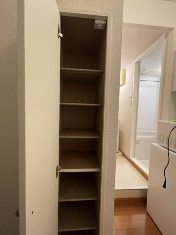  レオパレスニュー屋島