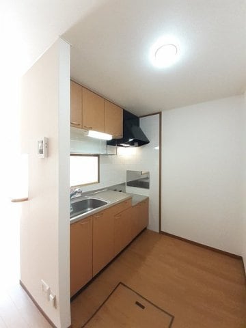  サンブリーゼ東山　Ａ