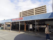 マルヨシセンター鶴市店(スーパー)まで550m レジデンス一本松 A棟