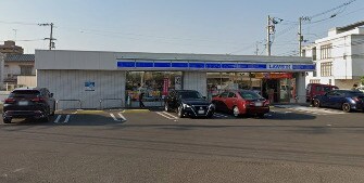 ローソン 高松木太町7区店(コンビニ)まで104m カーサ・リーヴァ